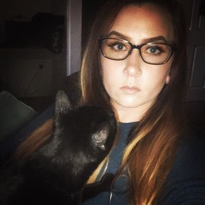 Meet your Posher, Kyra.